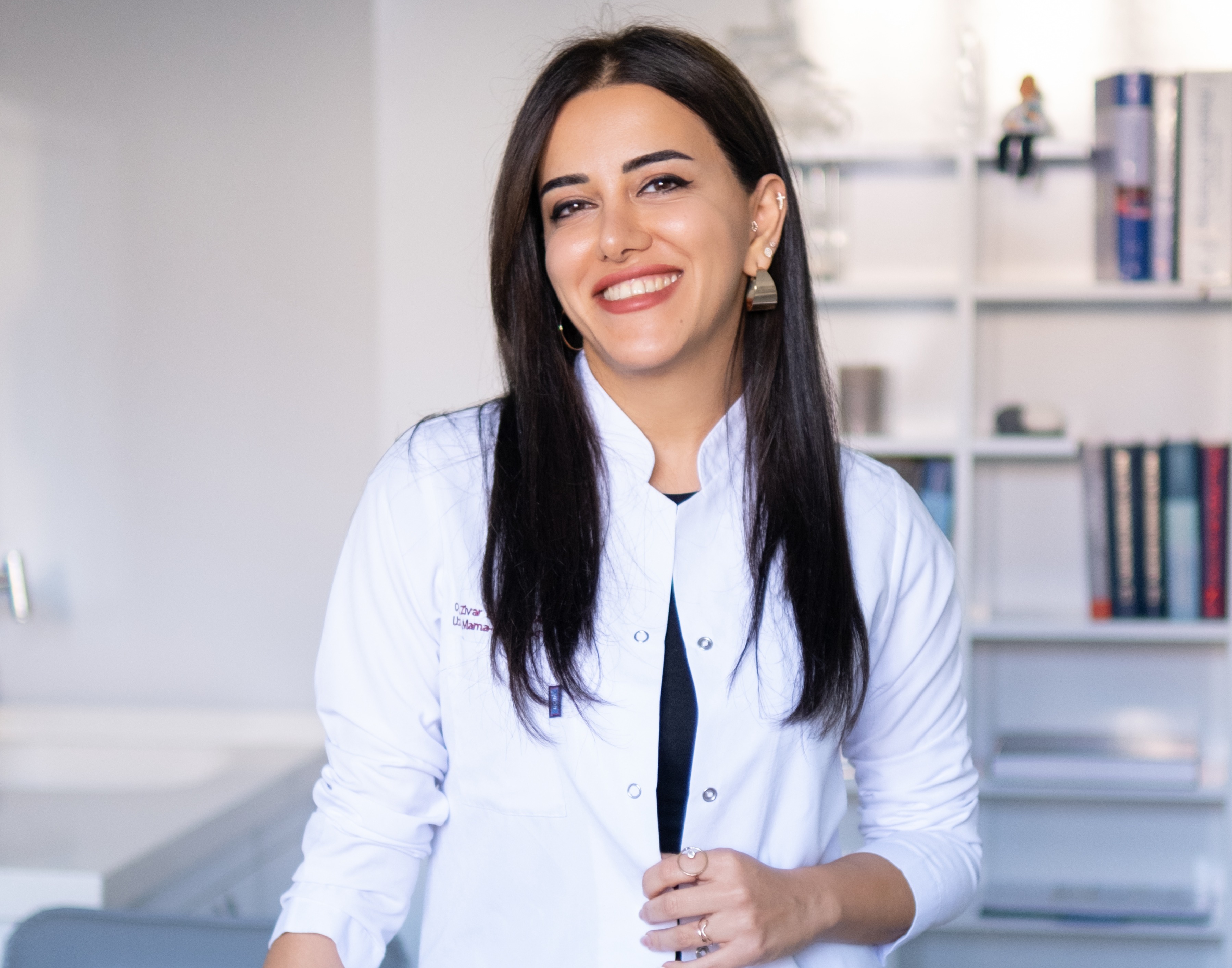 Uzman ginekoloq Zivər Eldarova